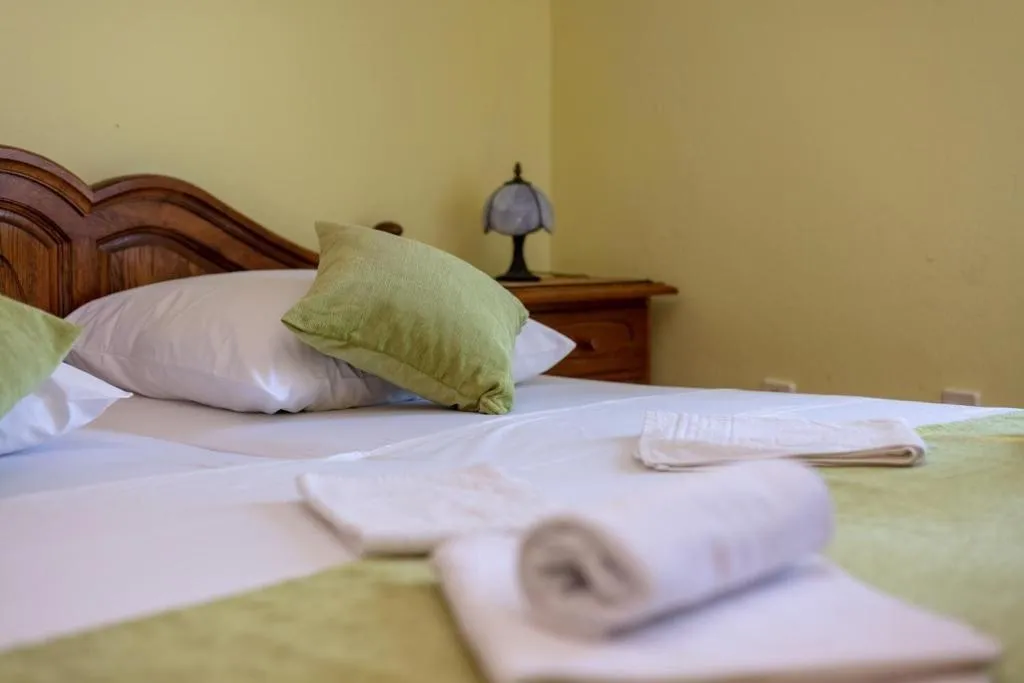 Room, Bed & Breakfast Senator, Split