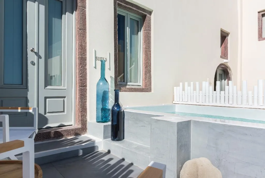 SUITE WITH PRIVATE POOL Room, Mythical Blue Luxury Suites, Santorini