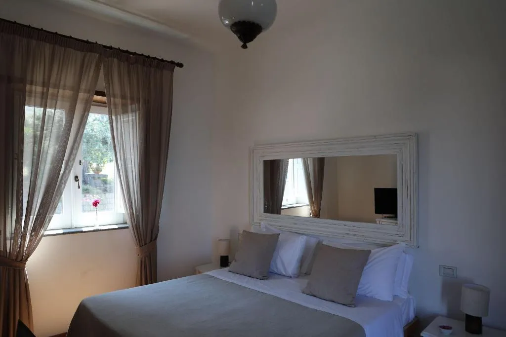 Room, Villa Puolo - With Private Sea Access, Naples