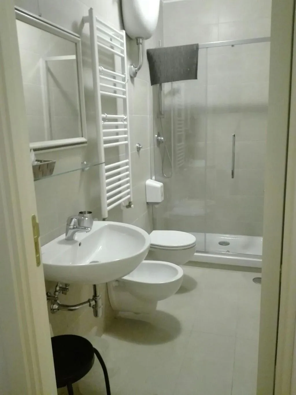 Room, Napolipietrasanta, Naples