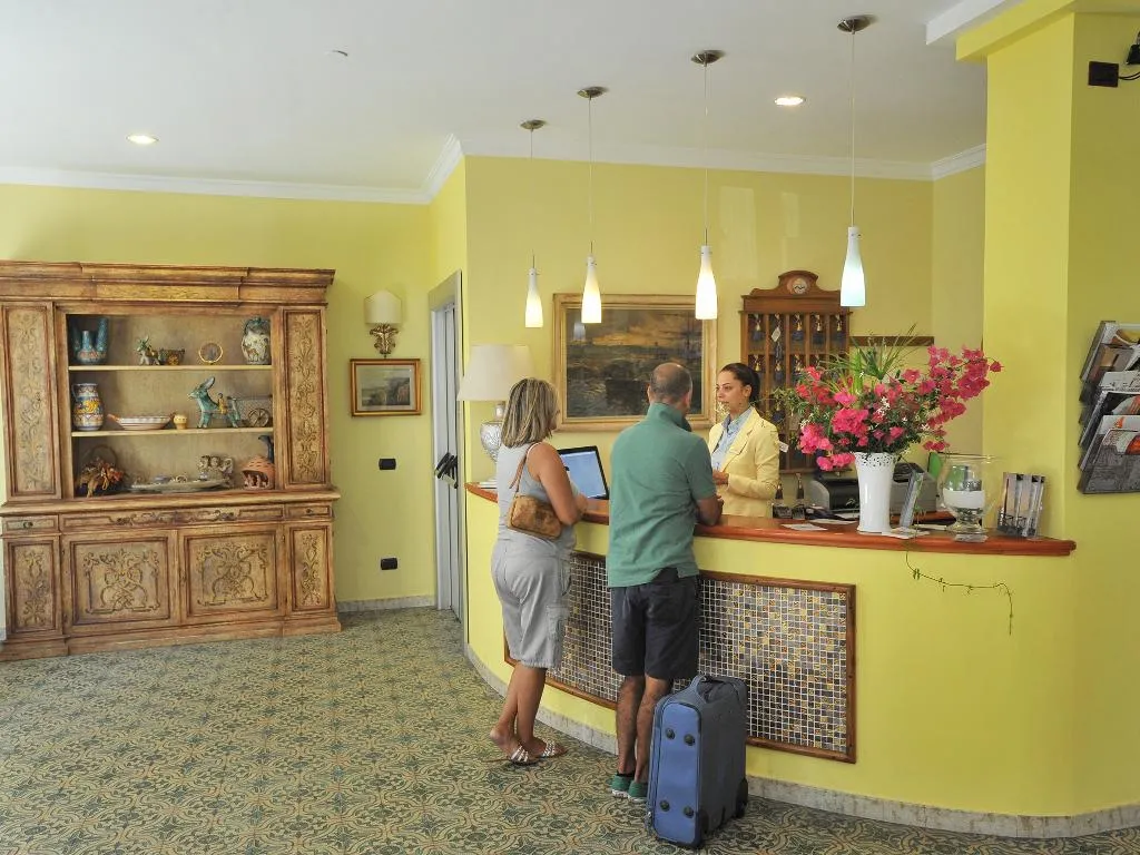 Lobby, Hotel Miramare, Naples