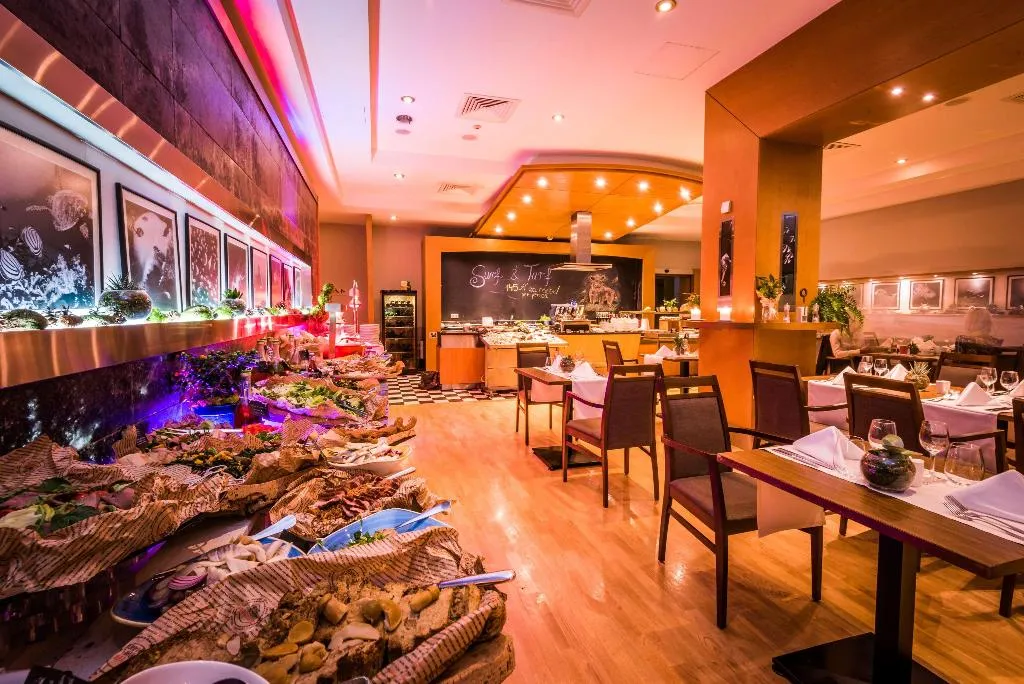 Restaurant, Radisson Blu Hotel Krakow, Krakow