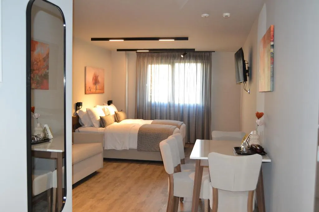 FAMILY ROOM GRAND DELUXE Room, Athens 507, Athens