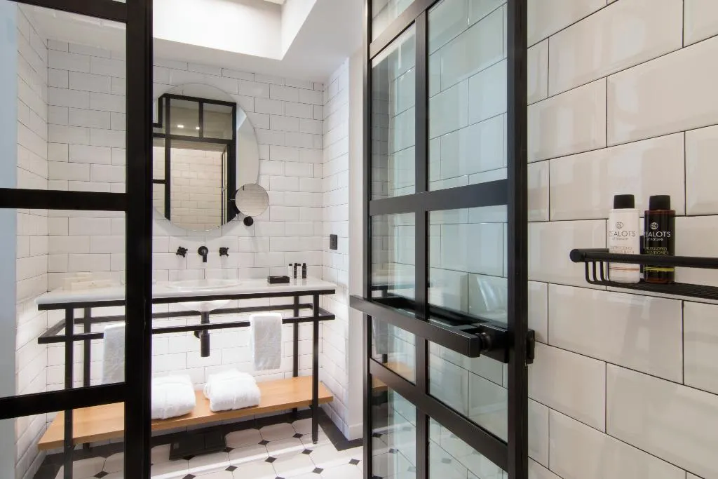 Double or Twin STANDARD Room, COCO-MAT Athens Jumelle, Athens
