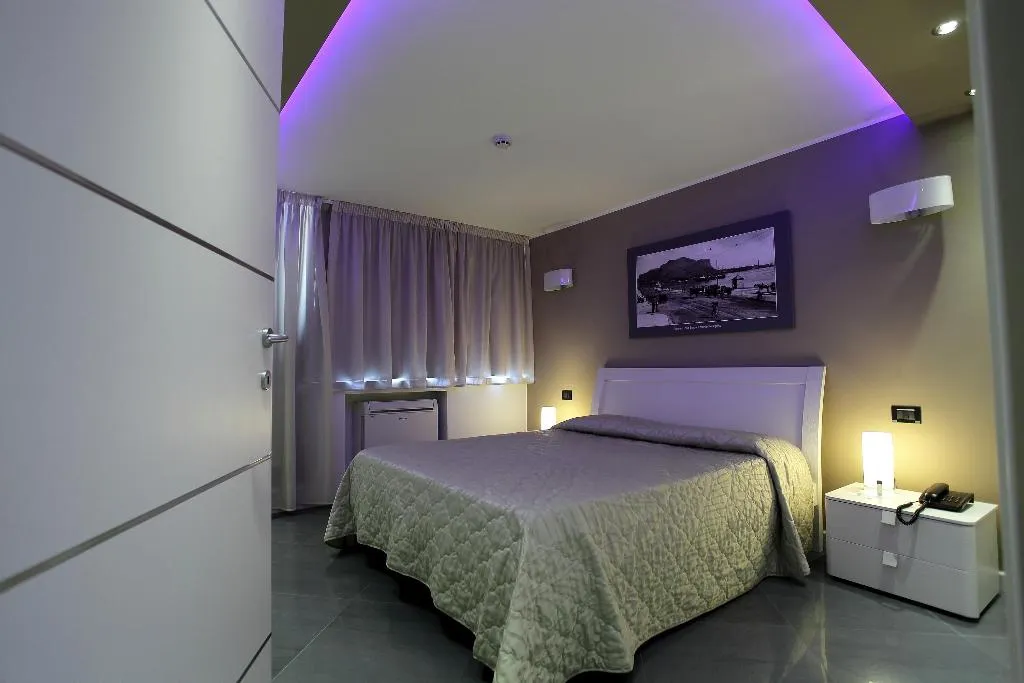 SUITE STANDARD Room, Cristal Hotel Palermo, Palermo