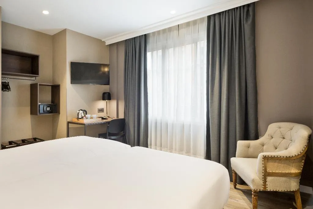 DOUBLE STANDARD Room, Acta Splendid, Barcelona