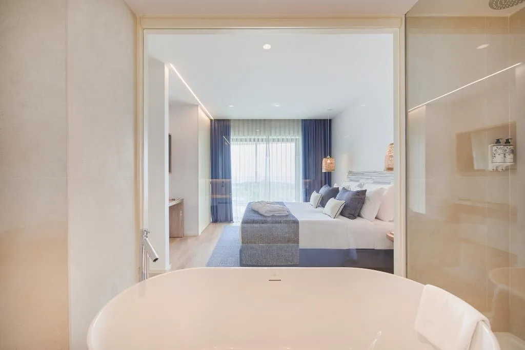 SUITE STANDARD Room, The Editory By The Sea Lagos, Algarve
