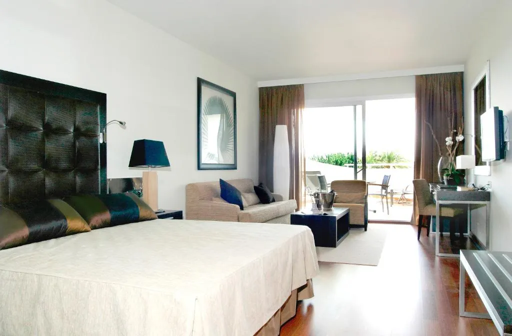 DOUBLE SINGLE USE DELUXE Room, Senator Banus, Costa Del Sol