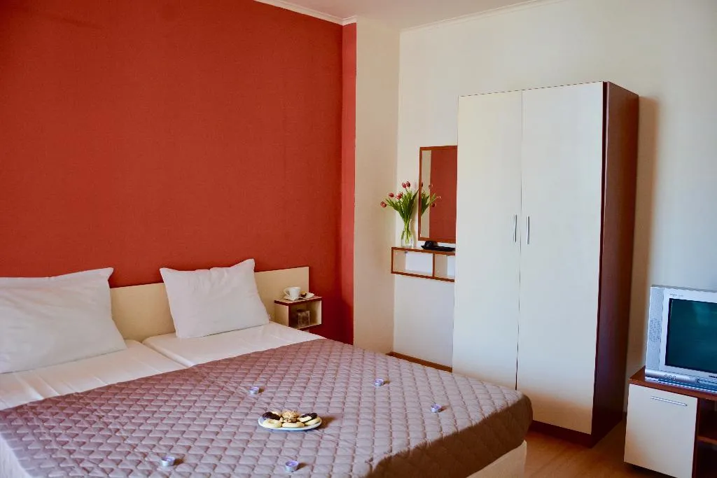 STUDIO STANDARD Room, Rainbow 2 holiday complex, Bourgas