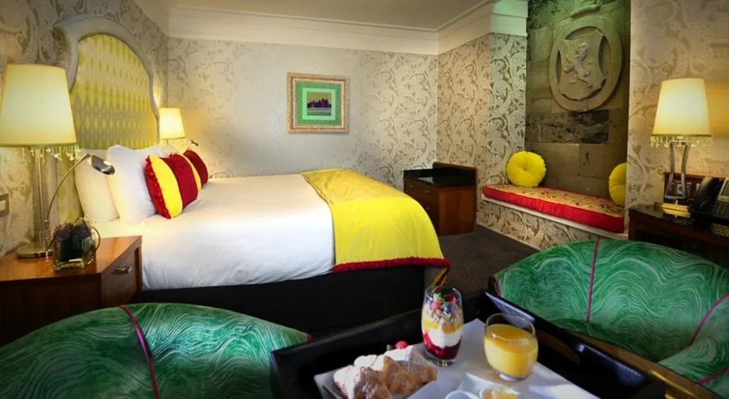 DOUBLE STANDARD Room, Clontarf Castle, Dublin