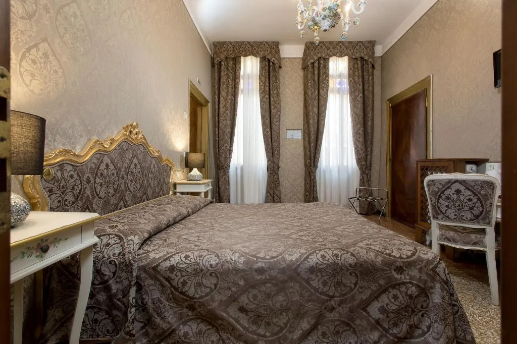 Room, Locanda Novo, Venice