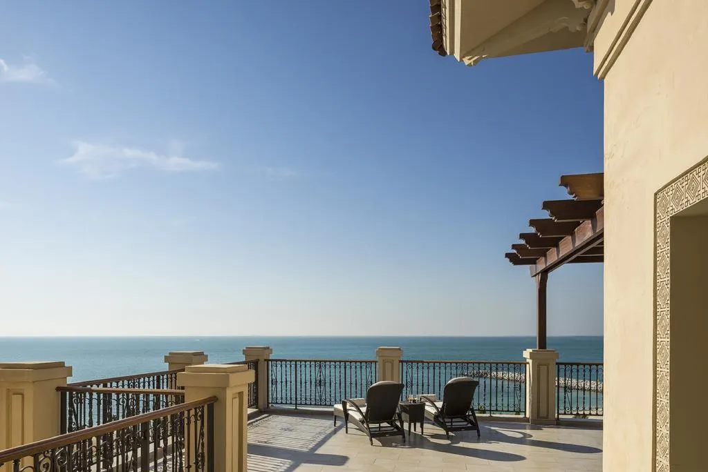 Terrace, Four Seasons Resort Dubai at Jumeirah Beach, Dubai