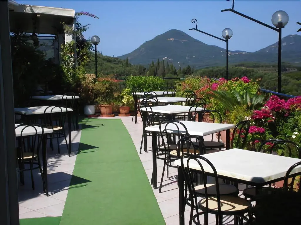 Restaurant, 75 Steps Taverna And Accomodation, Corfu