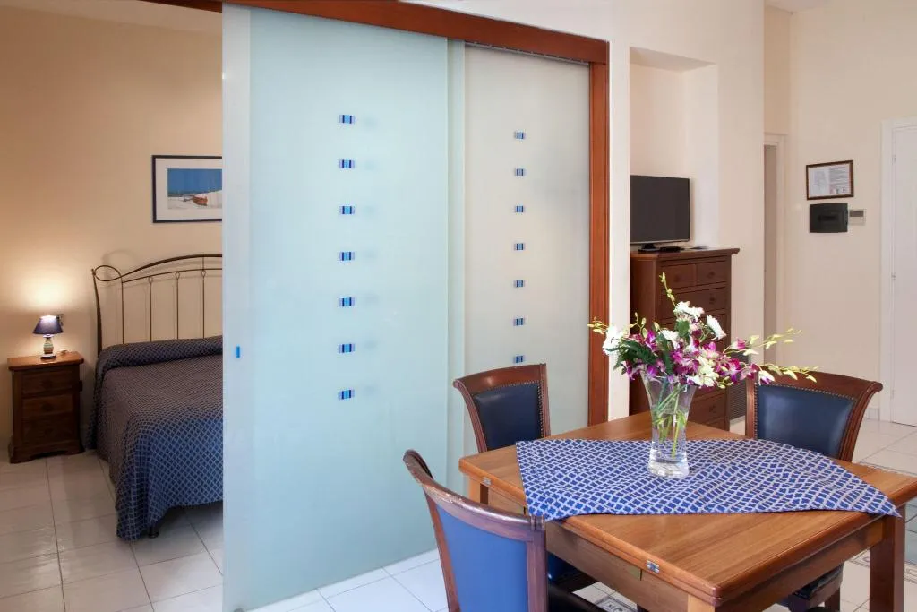 SUITE ONE BED Room, L'Antico Convitto, Naples