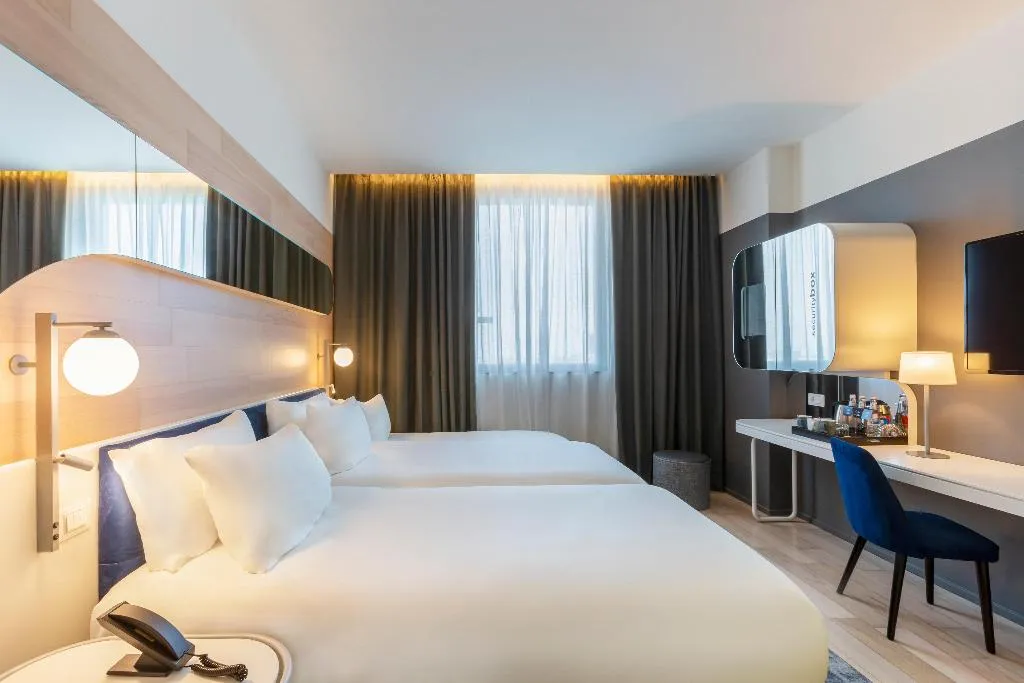 TRIPLE STANDARD Room, Voco Milan Fiere, Milan