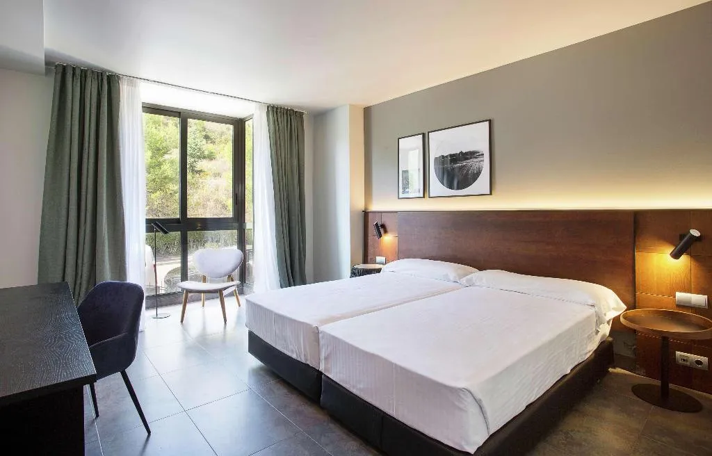 Room, Dolce By Wyndham Barcelona Resort, Barcelona