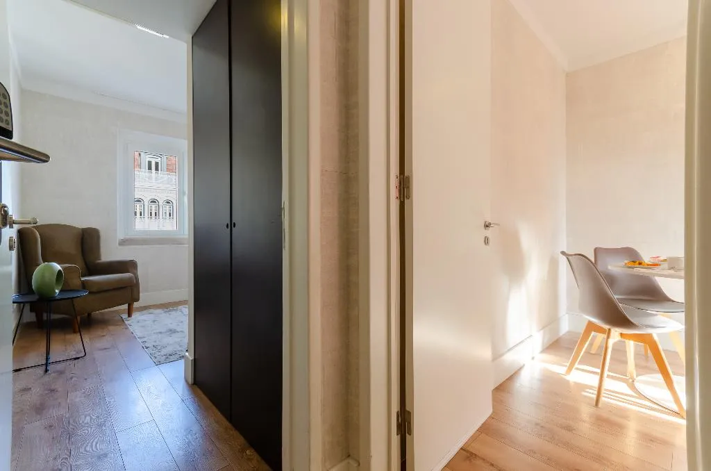 FAMILY ROOM CAPACITY 4 Room, LX51 Lisbon Center - Studios & Suites by APT IIN, Lisbon