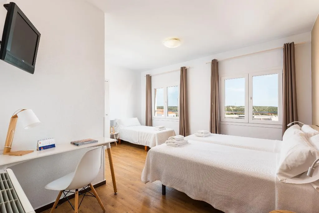 Double or Twin STANDARD Room, Hostal JUME - URBAN ROOMS, Menorca