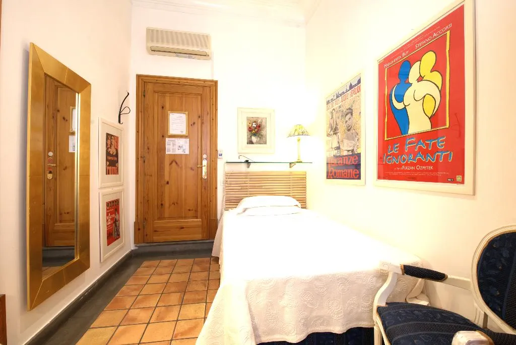 SINGLE STANDARD Room, Locanda Cairoli Hotel, Rome