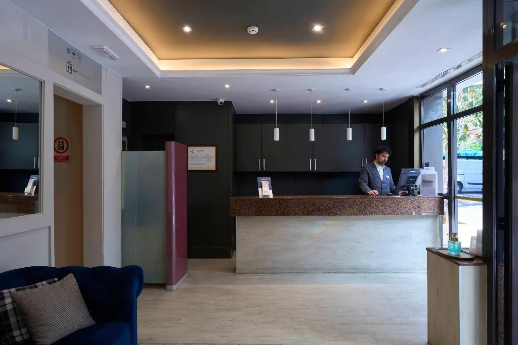 Lobby, Catalonia Castellnou, Barcelona