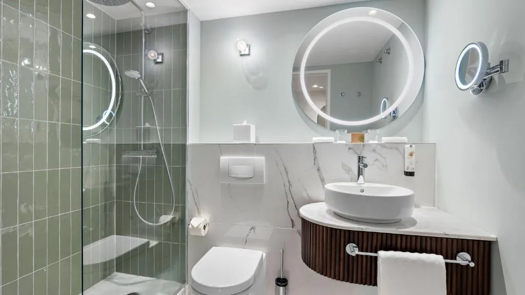 SUITE ONE BEDROOM Room, Vignette Collection Bristol Berlin, Berlin