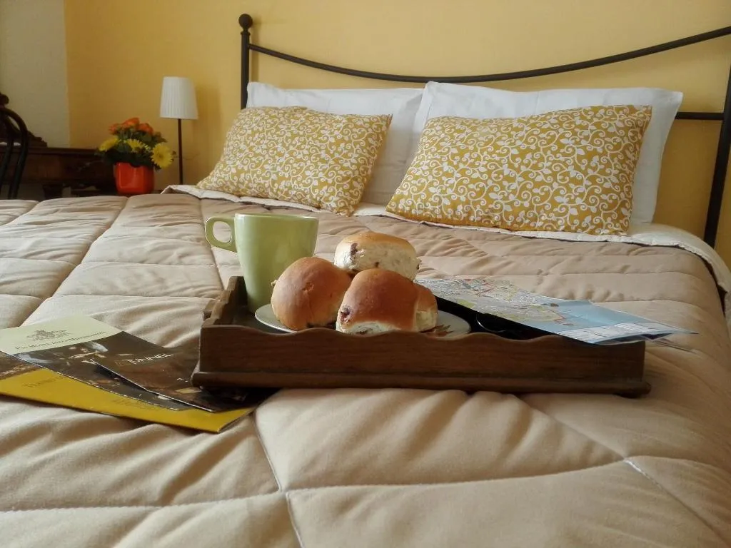 Room, Casa Mariella, Naples