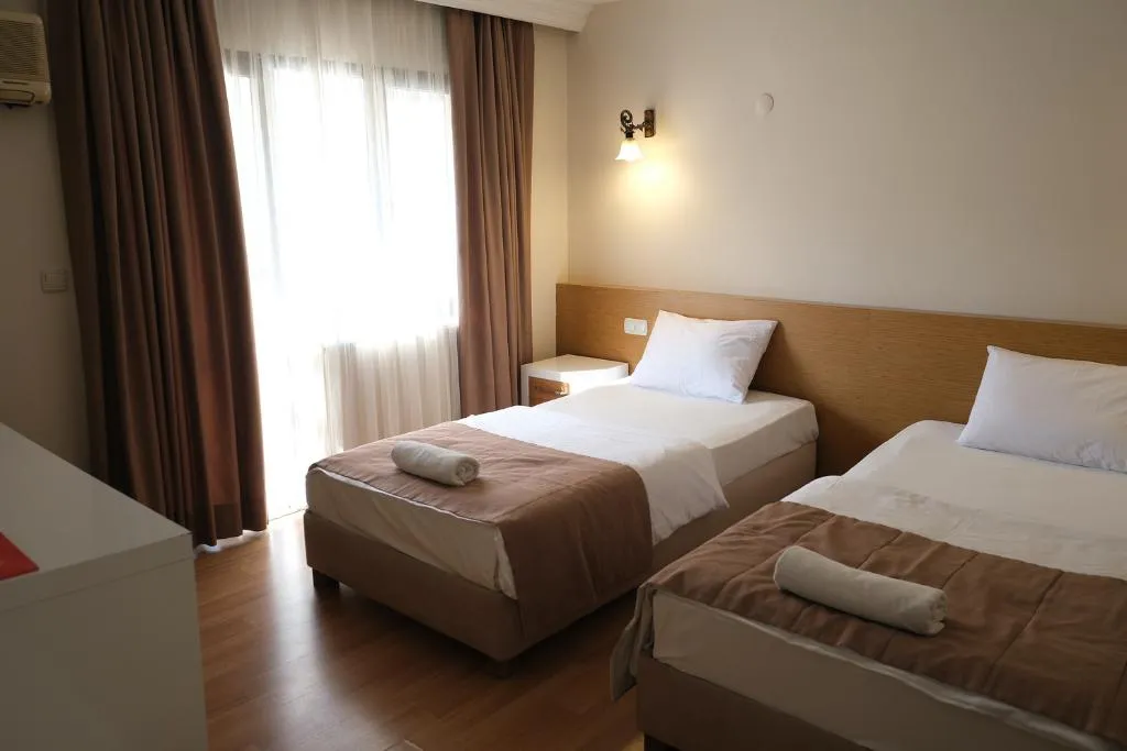 TRIPLE STANDARD Room, Ustun Otel Alsancak, Izmir