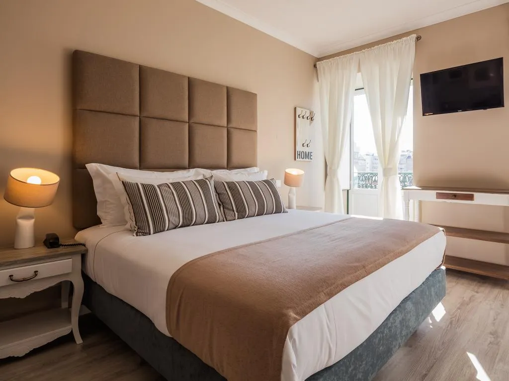 DOUBLE SUPERIOR Room, Vila Garden Guesthouse, Lisbon