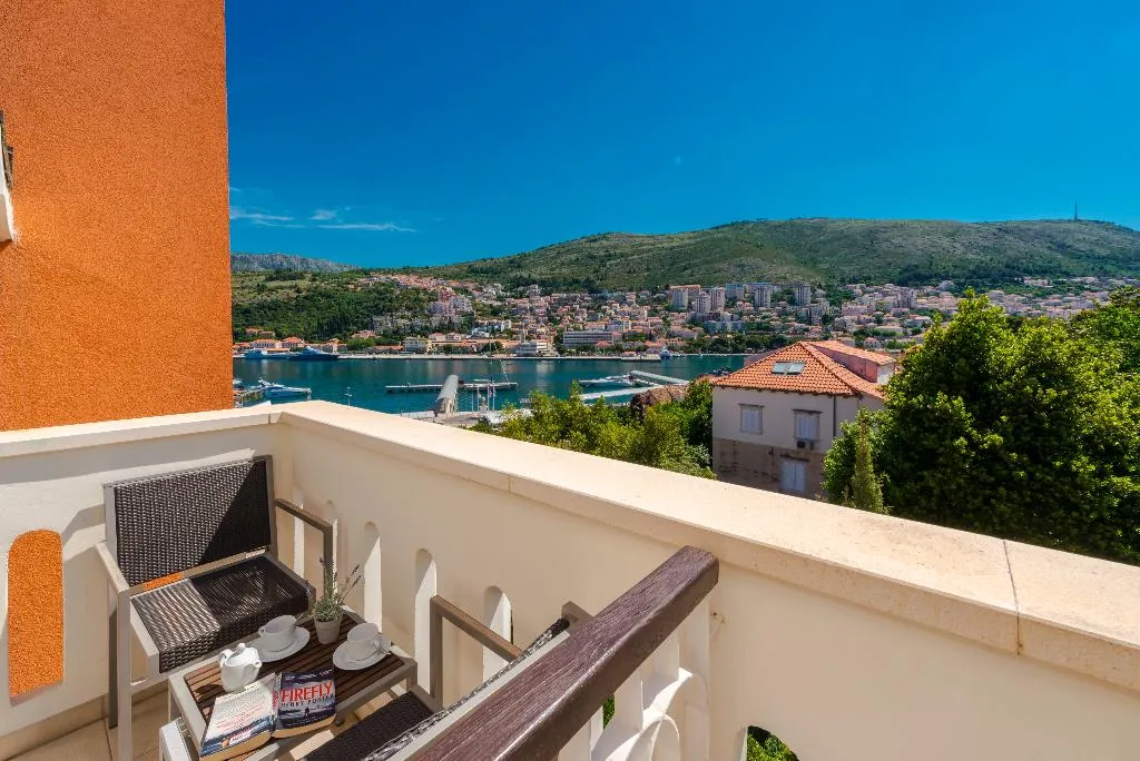 DOUBLE SIDE SEA VIEW WITH BALCONY Room, Lapad, Dubrovnik