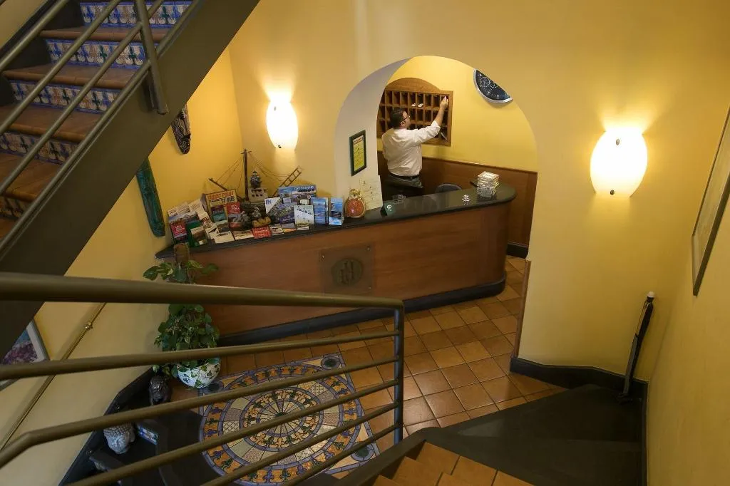 Lobby, Hotel Potenza, Naples