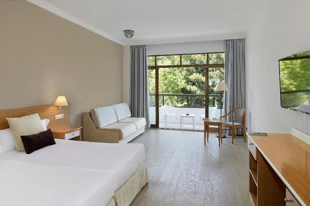 FAMILY ROOM STANDARD Room, Sol Marbella Estepona Atalaya Park, Costa Del Sol