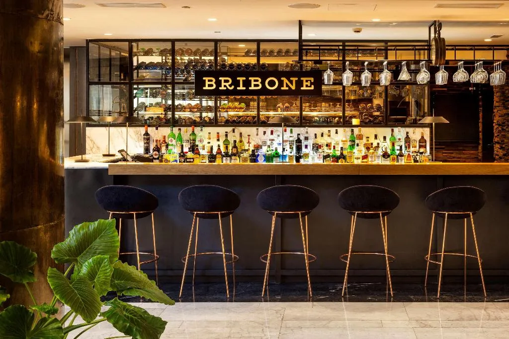 Bar, Melia Madrid Princesa, Madrid