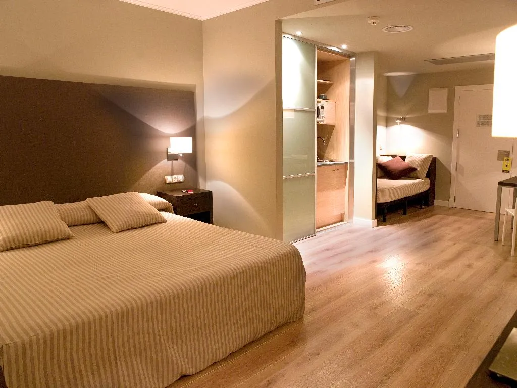 Room, HG la Molina, Costa Brava