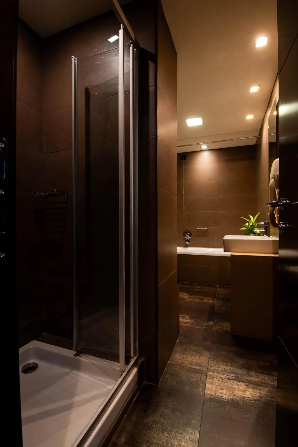 DOUBLE EXECUTIVE QUEEN BED Room, Axolute Comfort Hotel - Cantu, Milan
