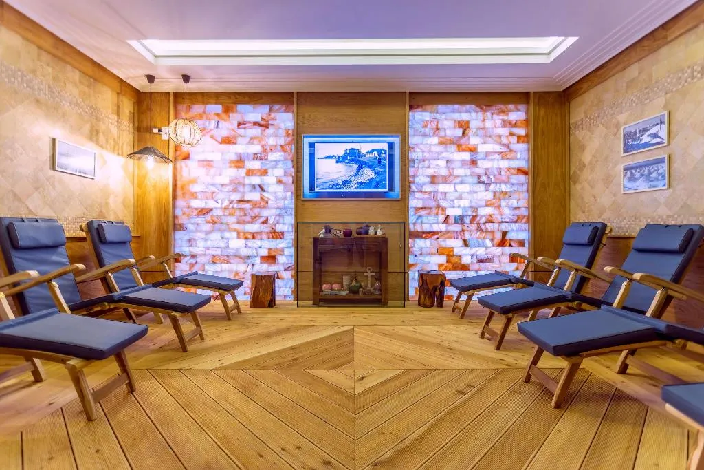 Sports and Entertainment, Grand Hotel Pomorie, Bourgas