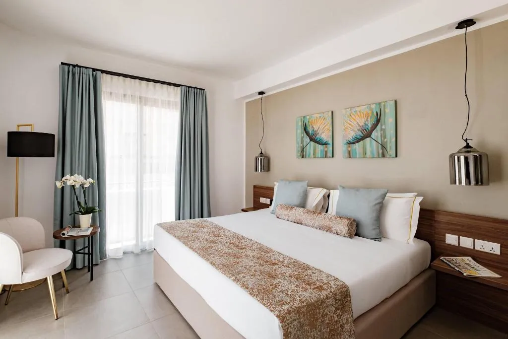 JUNIOR SUITE KING SIZE BED Room, 1926 Le Soleil Hotel & Spa, Malta