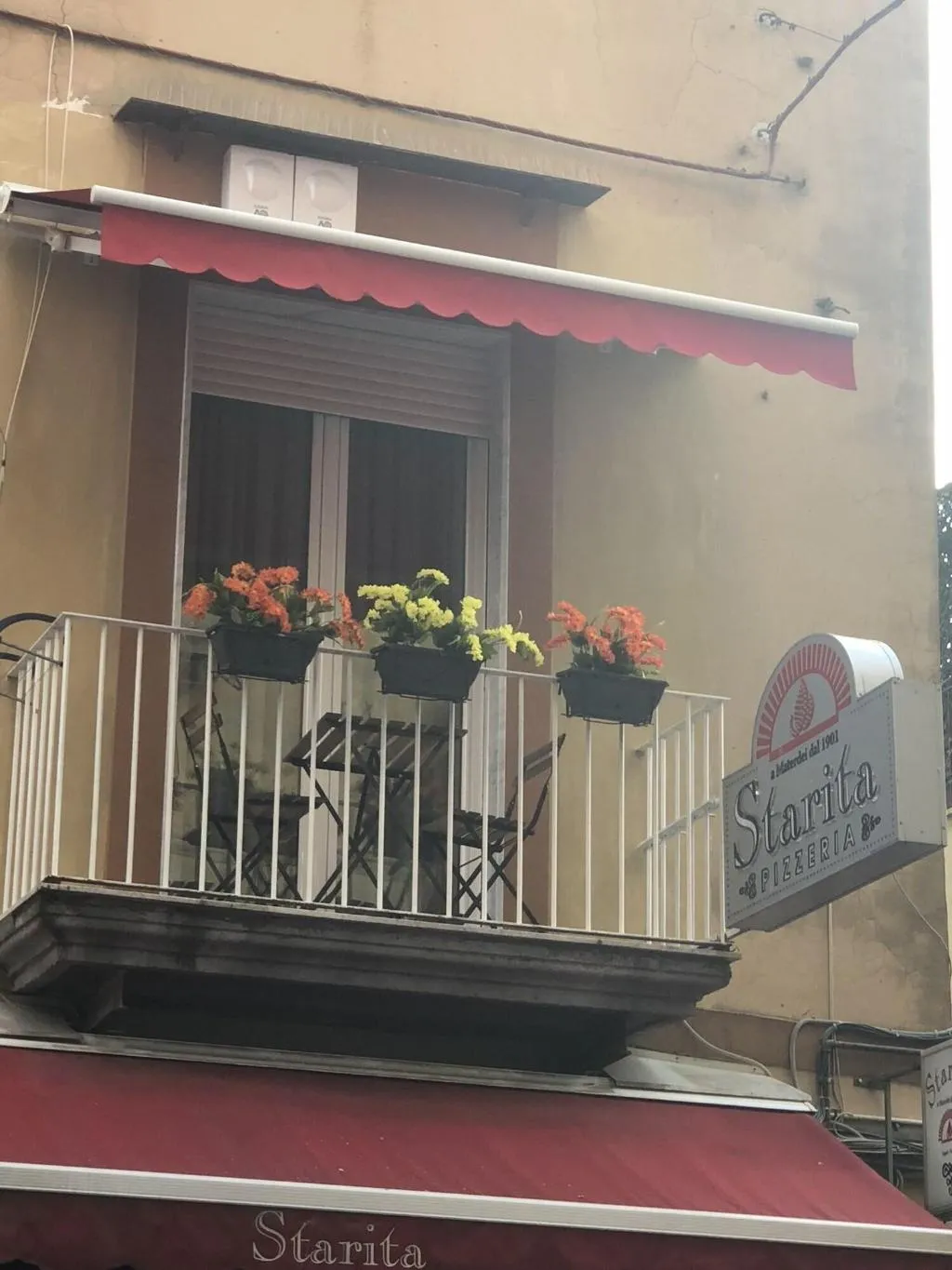 Restaurant, Starita Bed & pizza, Naples