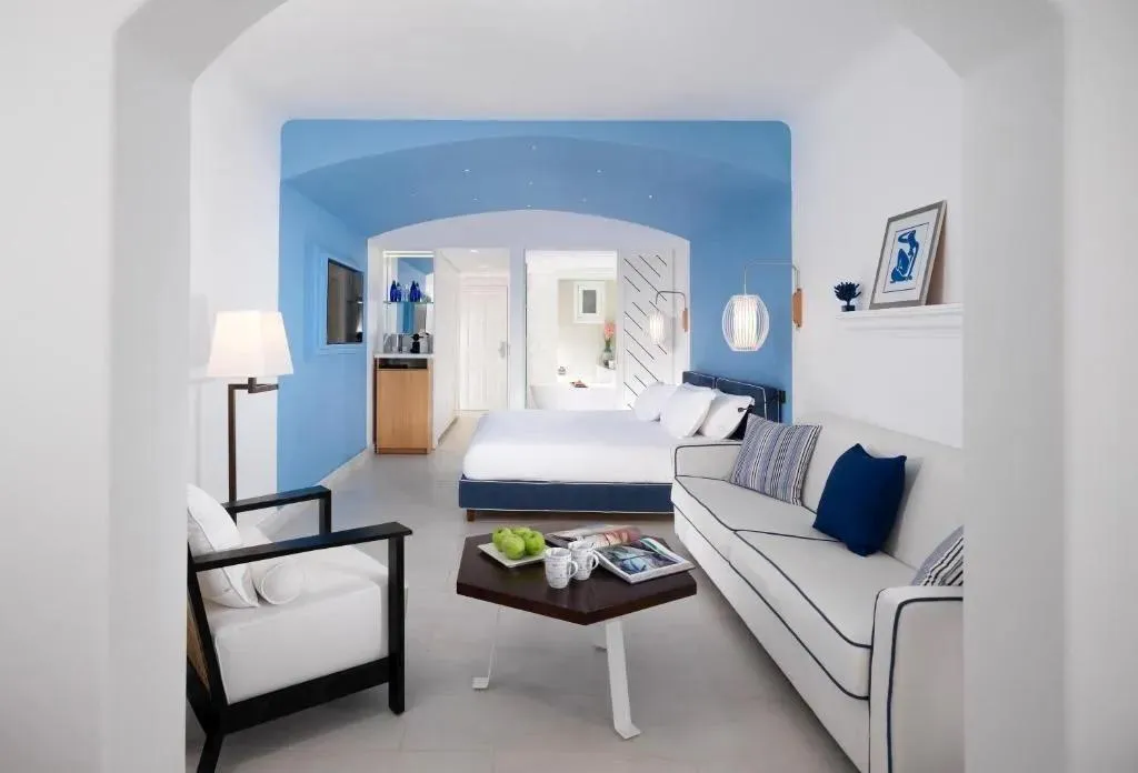 DOUBLE WITH JACUZZI Room, Mykonos Grand Hotel & Resort, Mykonos
