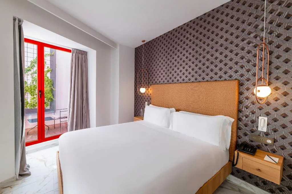 Room DELUXE WITH TERRACE Room, UMusic Hotel Madrid, Madrid