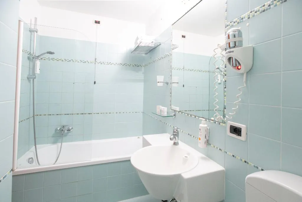 DOUBLE CLASSIC WITH BALCONY Room, Russo Palace, Venice