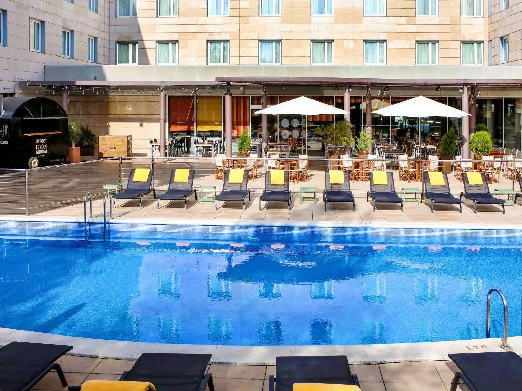 Pool, Novotel Barcelona Cornella, Barcelona