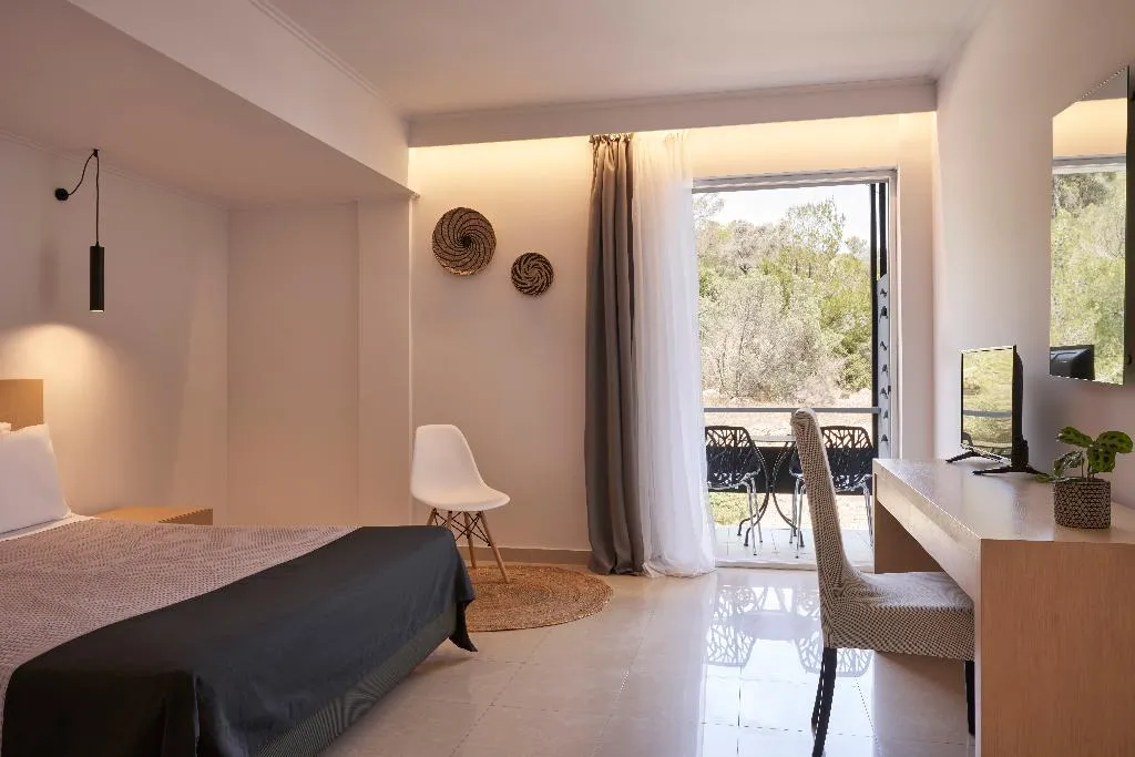 Double or Twin CLASSIC Room, Xenia Poros Image, Athens