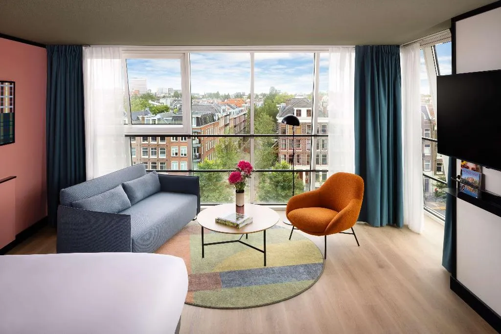 Room, Avani Museum Quarter Amsterdam Hotel-previously NH, Amsterdam