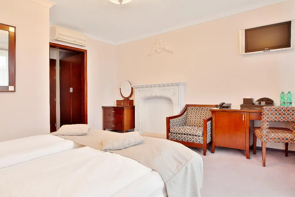 DOUBLE DELUXE Room, Sun Palace Wellness Hotel Marianske Lazne, Prague