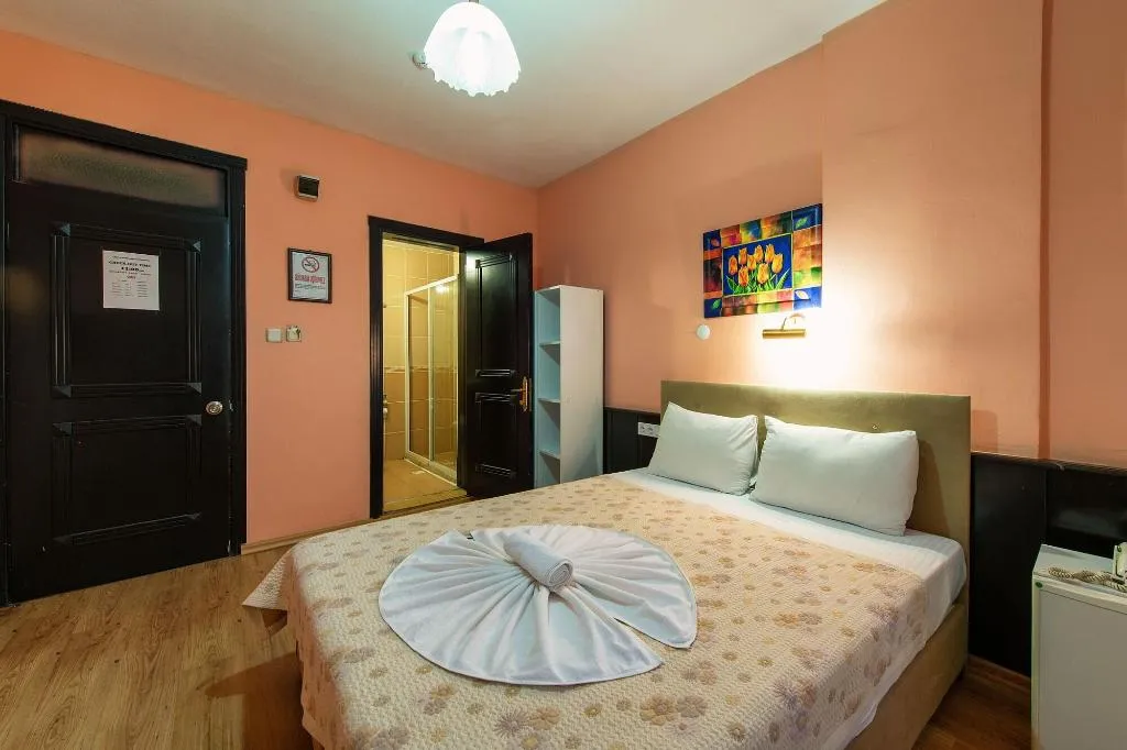 Room, Ephesus Centrum, Izmir