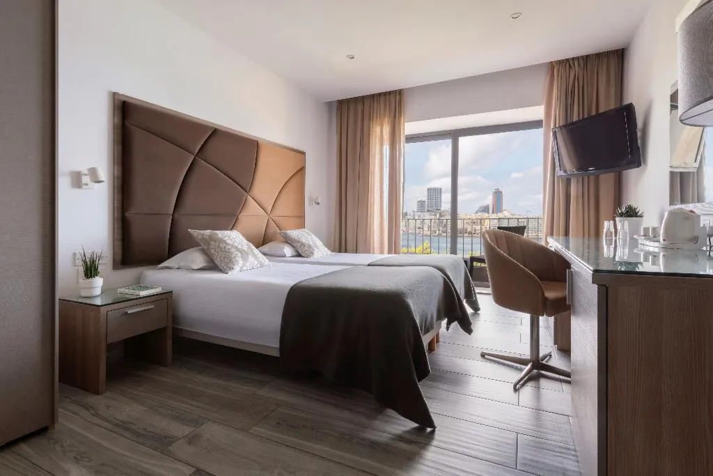 Room, Plaza Hotels, Malta