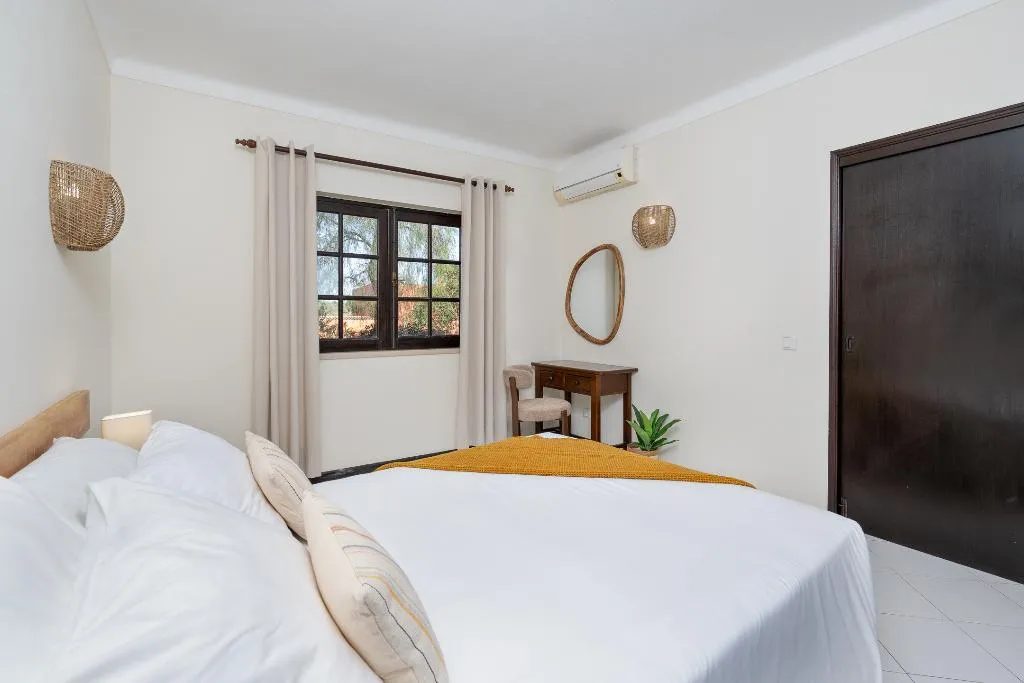 APARTMENT THREE BEDROOMS Room, Colina Village, Algarve
