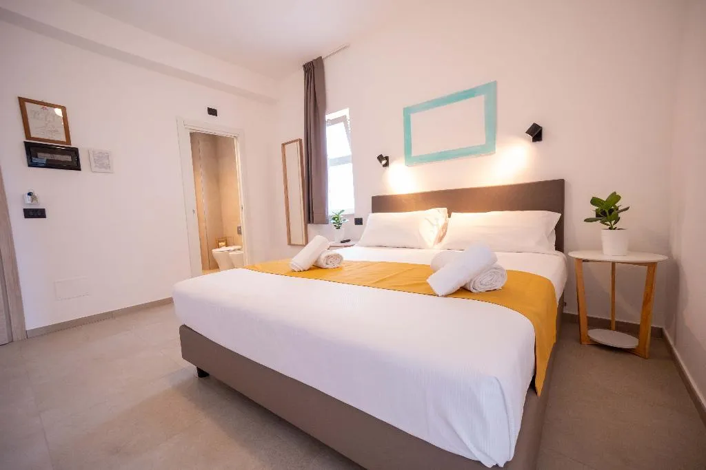 APARTMENT WITH BALCONY Room, Residence Villa Giardini, Taormina
