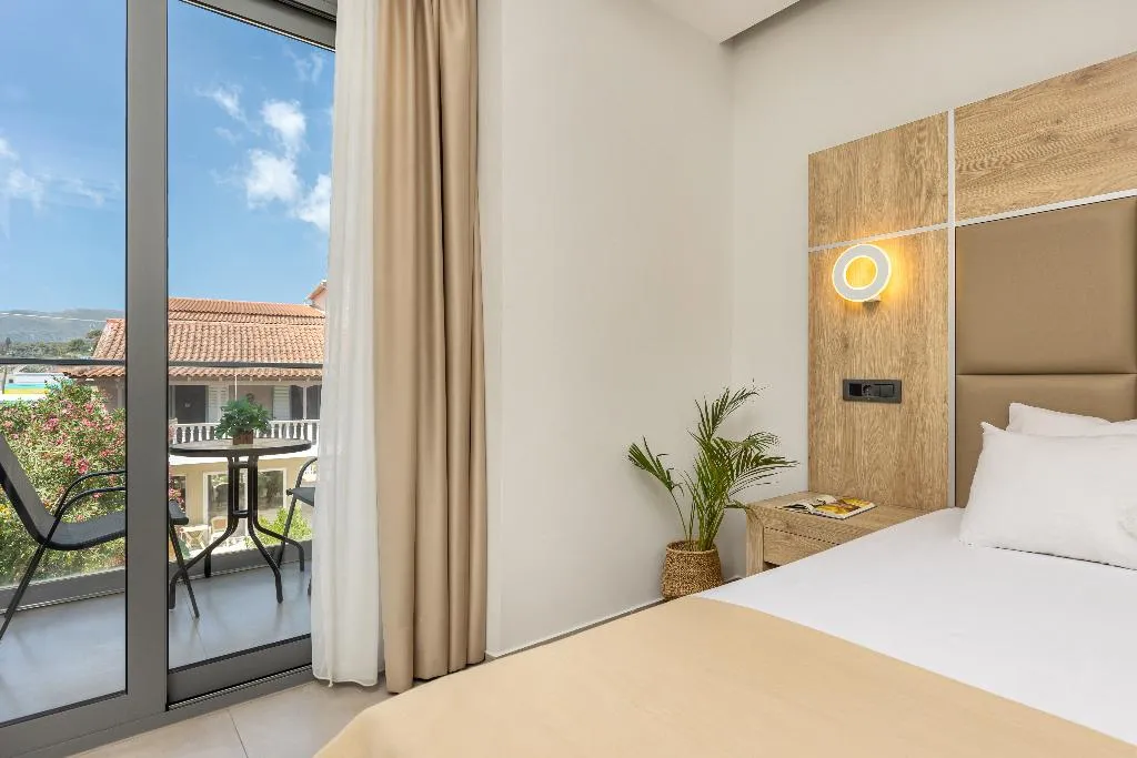 Room DELUXE ONE BED Room, Esperia Hotel, Zante