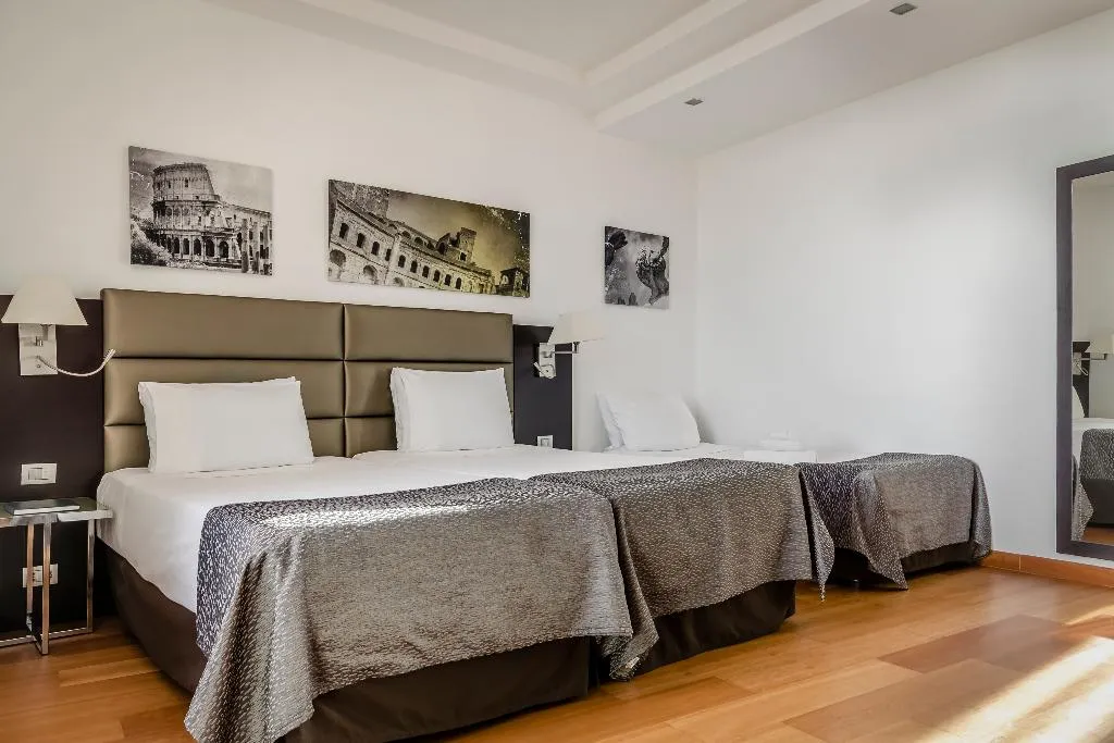 Room, Eurostars Roma Aeterna, Naples